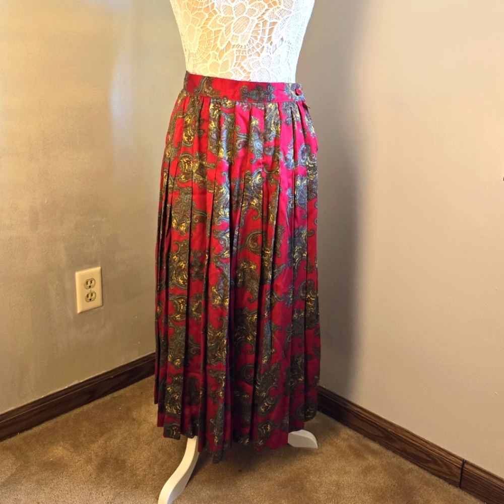 Women's J.G. Hook Red Skirt